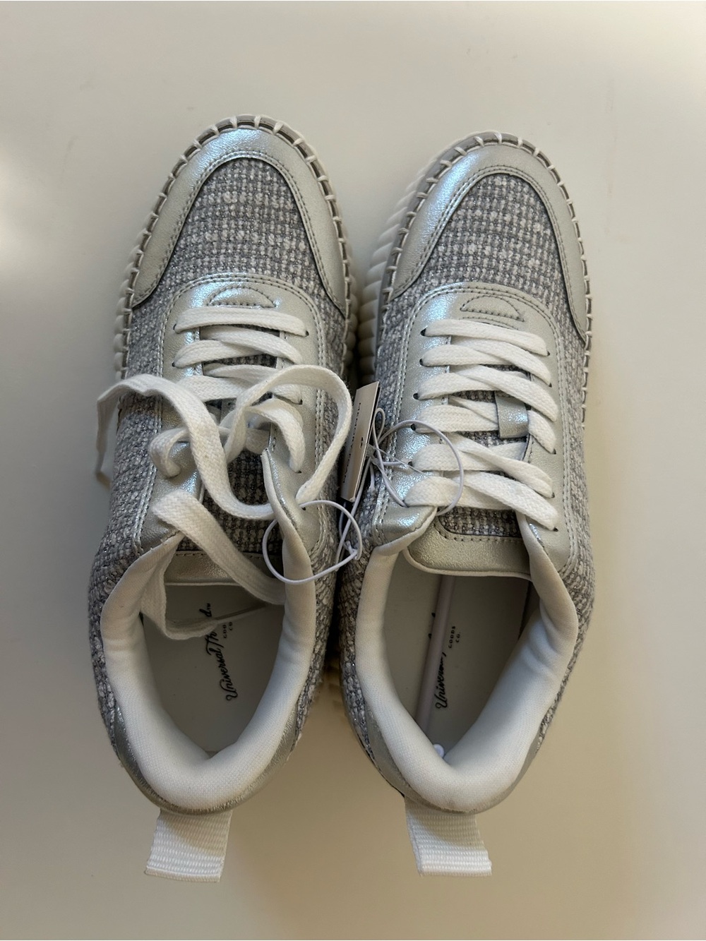 Universal Thread Silver Gray Textured Platform Sneakers - Picture 5 of 6